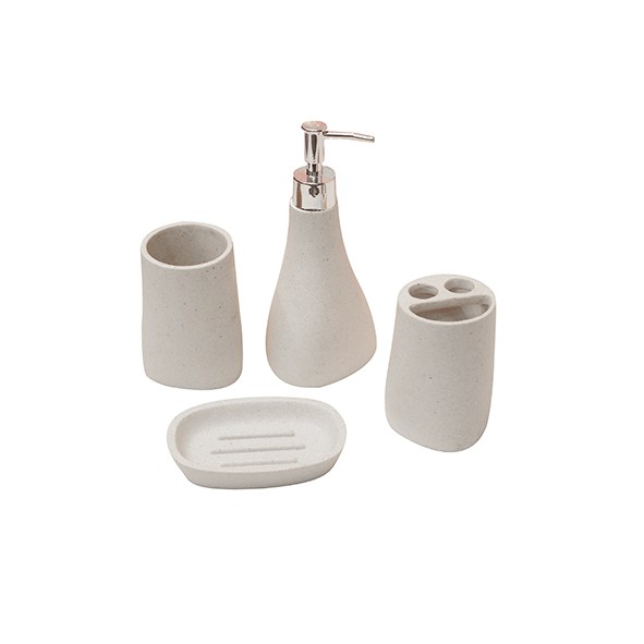 TRIANGLE WHITE TOILETRY SET