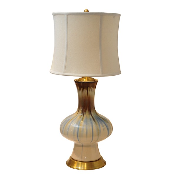 VOYAGE TABLE LAMP