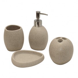 TRIANGLE CREAM TOILETRY SET